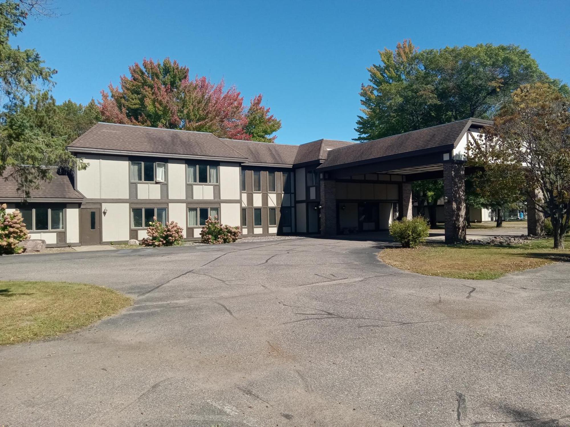 Paradise Shores Hotel Holcombe エクステリア 写真